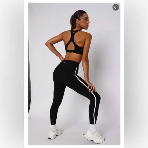 White Fox Active Black Leggings - Picture 5 of 5